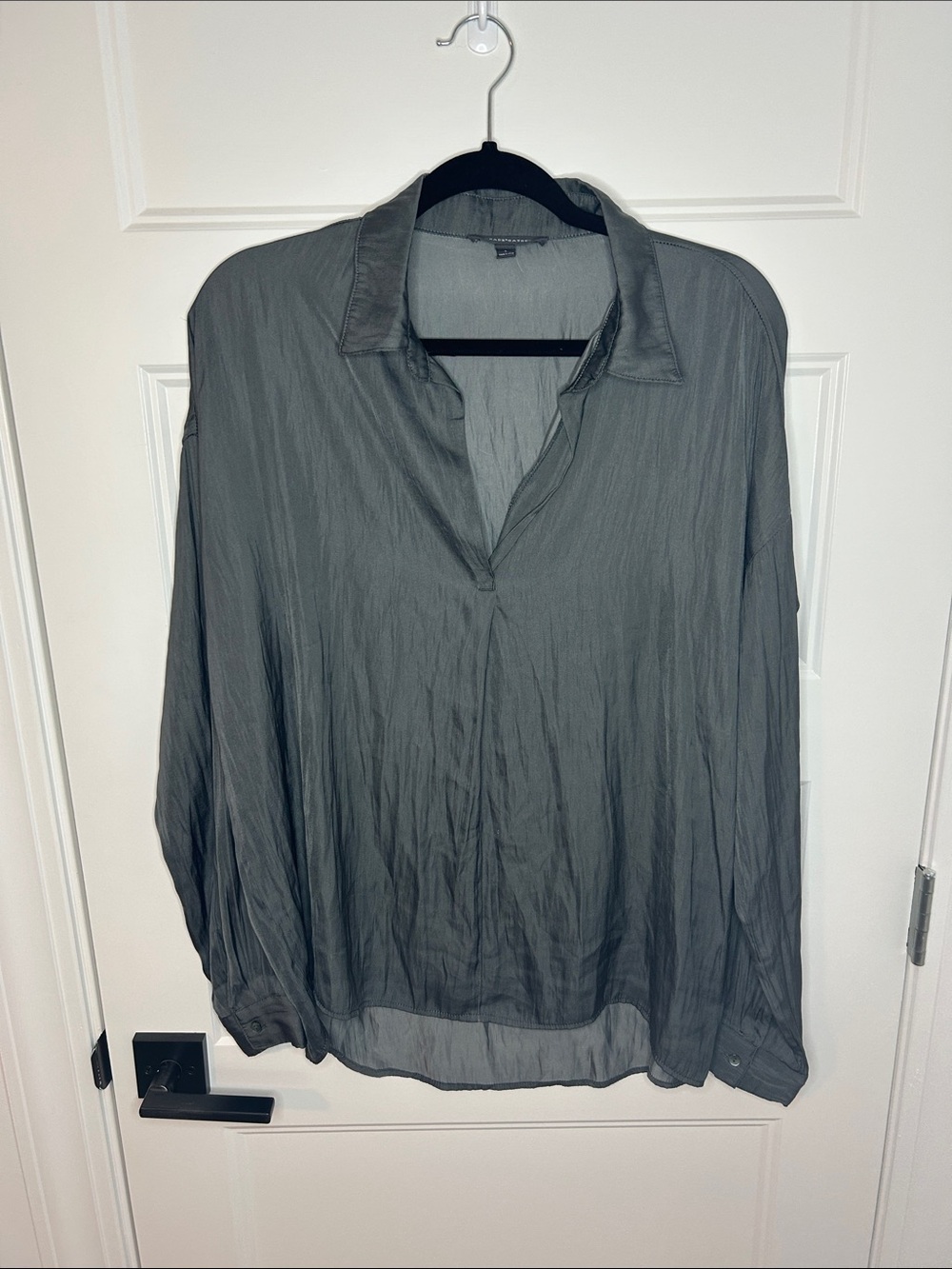 Grade & Gather Black Women's Top - Classic Crew Neck